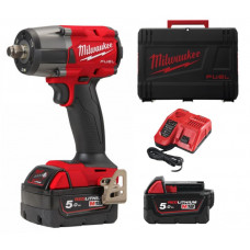 MILWAUKEE® ½ ” vidēja griezes momenta trieciena uzgriežņu atslēga ar sprostgredzenu FUEL™ M18 FMTIW2F12-502X  (2x5,0 Ah)